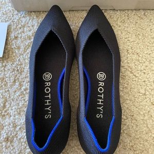 Rothy’s Black ‘The Point’ shoes. Size 8